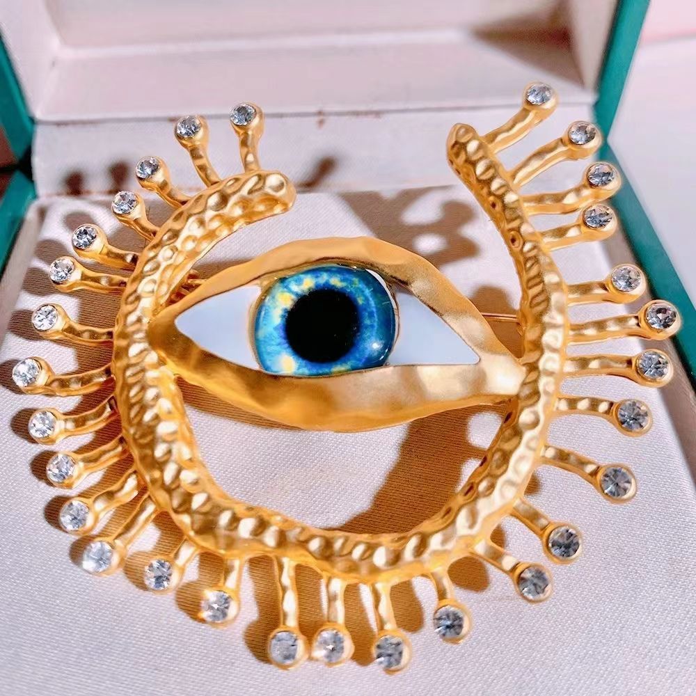 New Evil Eye Badges Cosplay An - Collectible Vintage Brooches ulasan dan harga